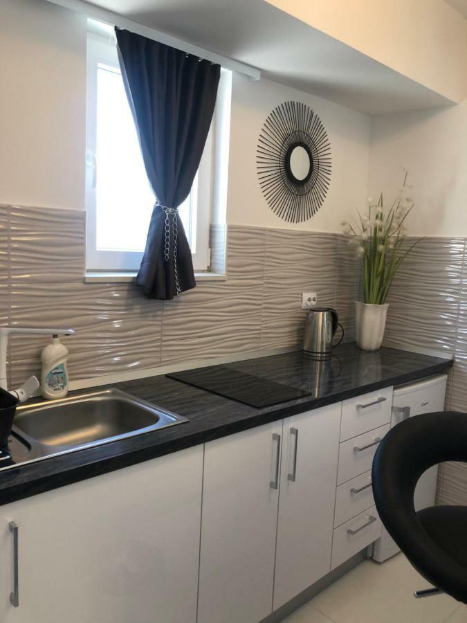 Luxury Studio Apartment Marinovic Makarska Exterior photo