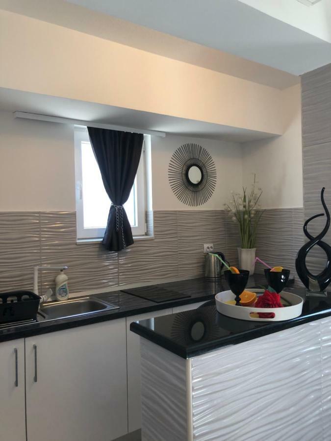 Luxury Studio Apartment Marinovic Makarska Exterior photo
